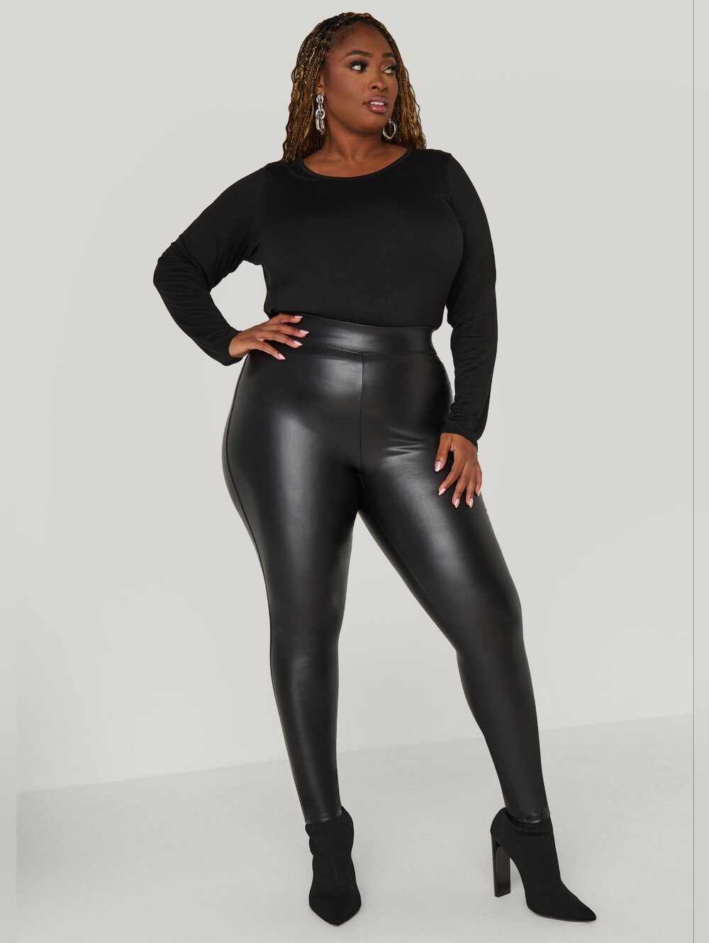 30×32 Plus Size Faux Leather High-Waist Leggings - Black Asley Stewart